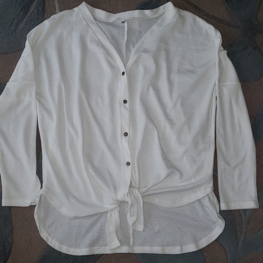 Woman Loose Fit White Top